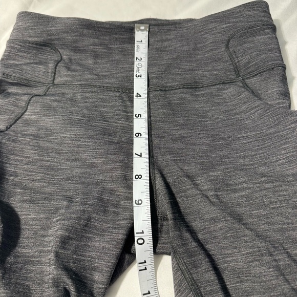 Lululemon Rain-On Train-On Tights 28” (Flawed, See Photos) Grey Size 6 - Picture 8 of 11